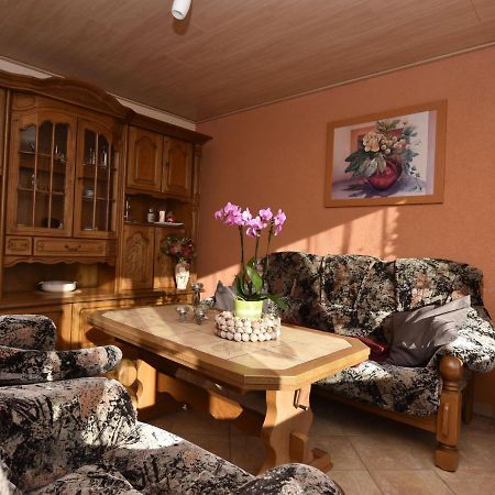 Spacious Apartment In Brusow With Garden Kröpelin Extérieur photo
